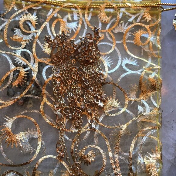 GOLD STARS on a Stud w The Dangling Stars Behind! - Picture 6 of 12